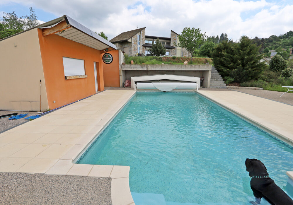 Maison individuelle avec piscine