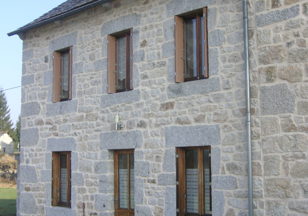 maison individuelle rénovation pierres - SAS MATHIEU